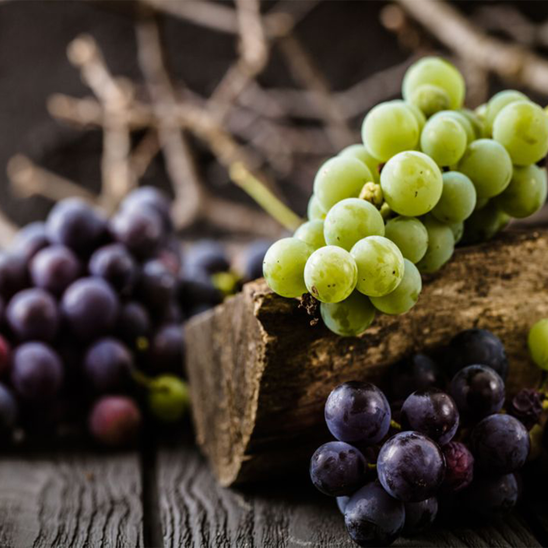 GREEN GRAPES GREEN GRAPES